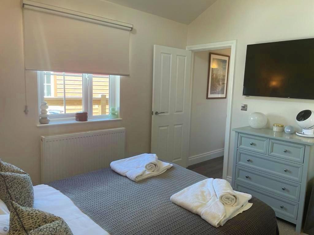 Lakeside Retreat At The Bay Filey, Sleeps 4, 2 Non-Shedding Dogs Welcome For Free Exterior foto
