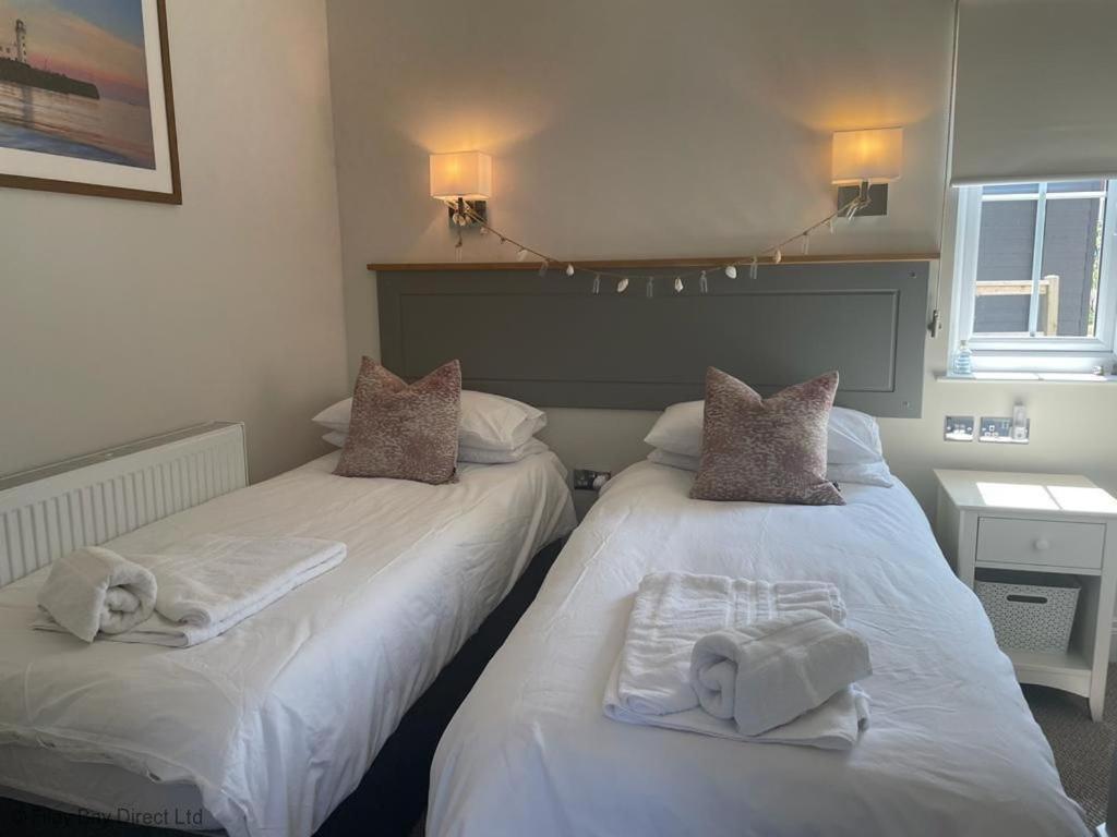 Lakeside Retreat At The Bay Filey, Sleeps 4, 2 Non-Shedding Dogs Welcome For Free Exterior foto
